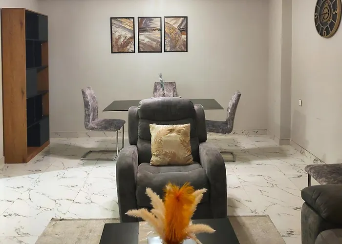 Qurum Serenity: 2-Br In Muscat