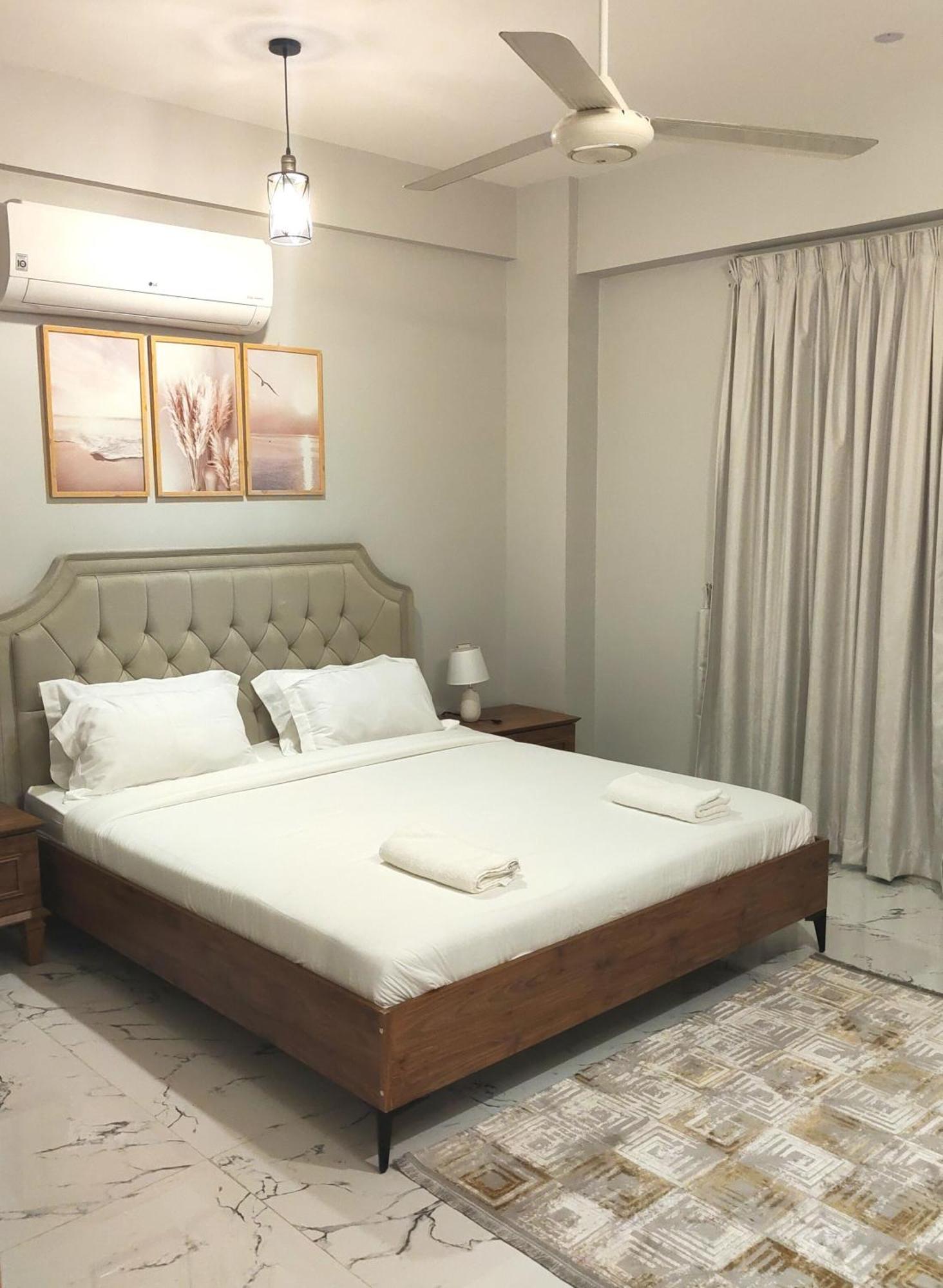 Qurum Serenity: 2-br In अपार्टमेंट Muscat